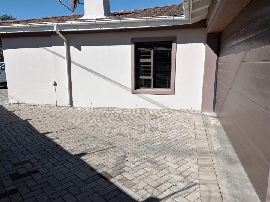 2 Bedroom Property for Sale in Humansdorp Eastern Cape